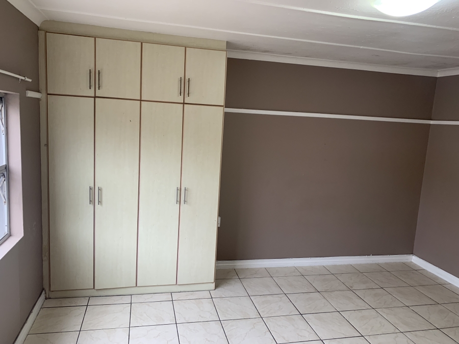 To Let 1 Bedroom Property for Rent in Mossel Bay Central Western Cape